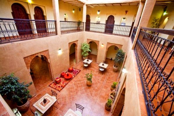 Atlas Kasbah Ecolodge (inner courtyard)